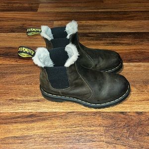 Women’s Dr. Martens with fur. Size 8